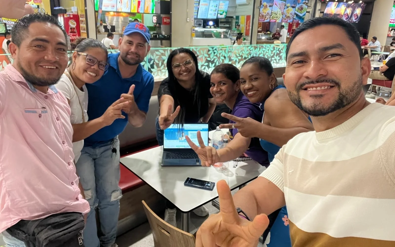 Equipo en actividad de negocio